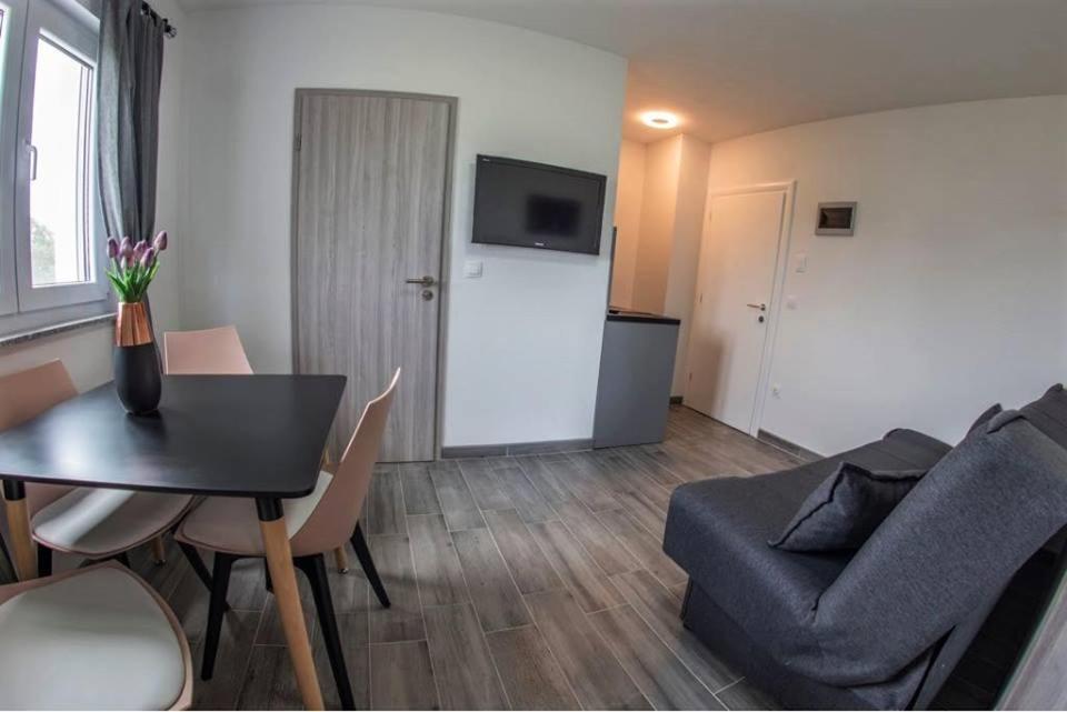 Apartments Mojeljeto Fažana Eksteriør bilde